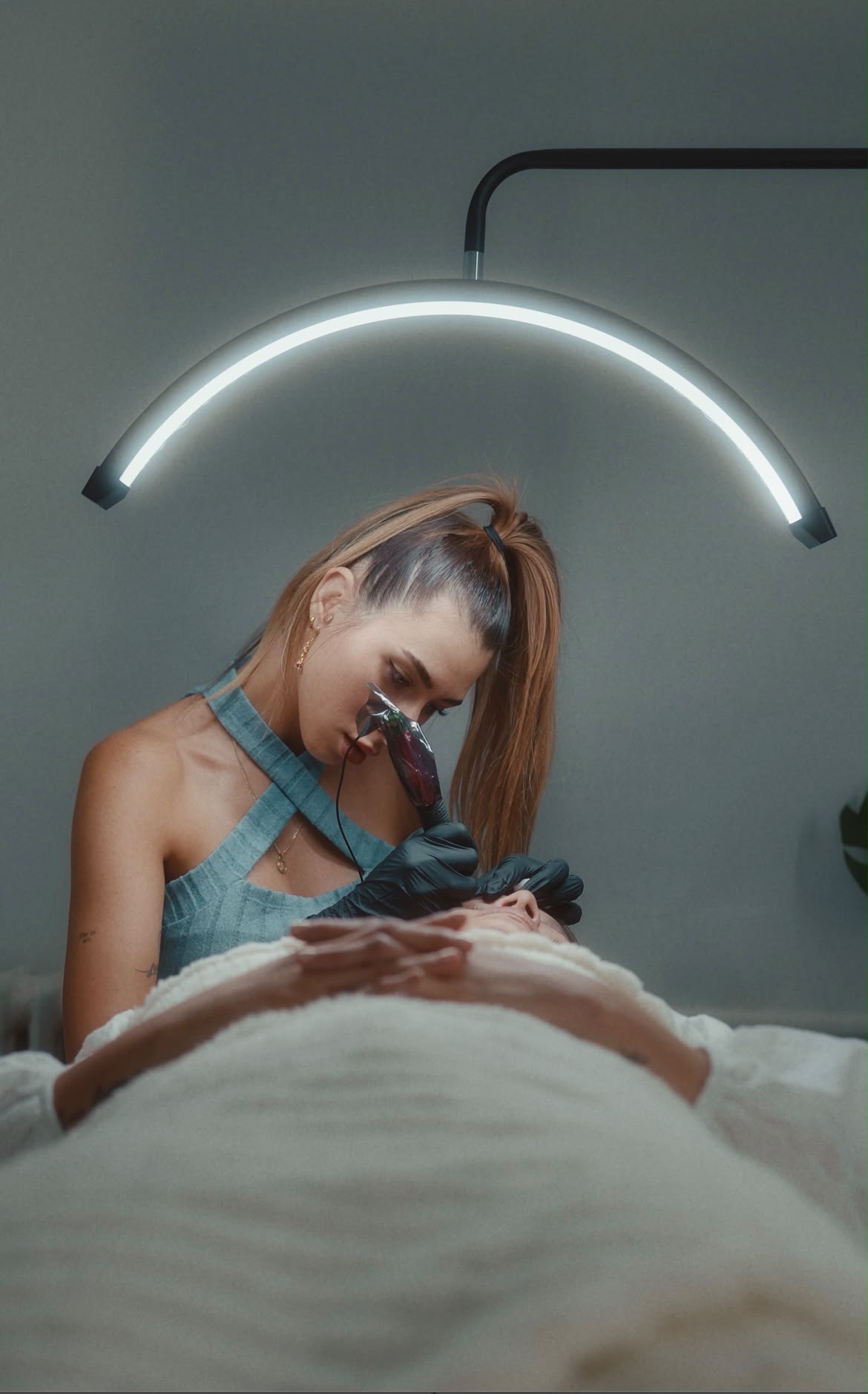Tratamiento de lifting y rejuvenecimiento facial en Madrid
